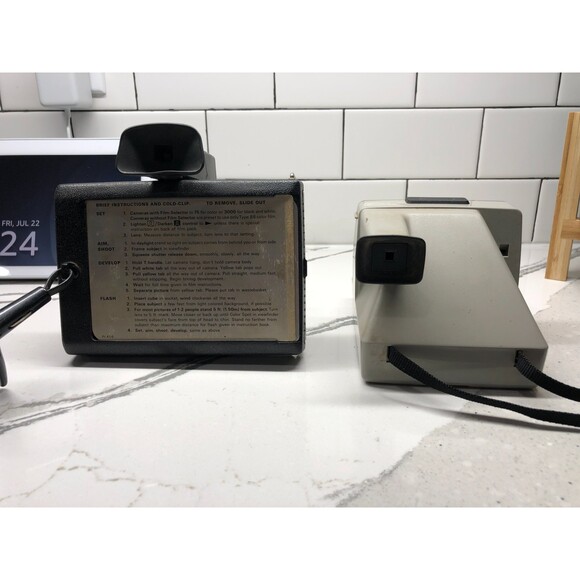 Vintage Polaroid Land Cameras, Lot of 2, Square Shooter 2 and The Button - Picture 2 of 5